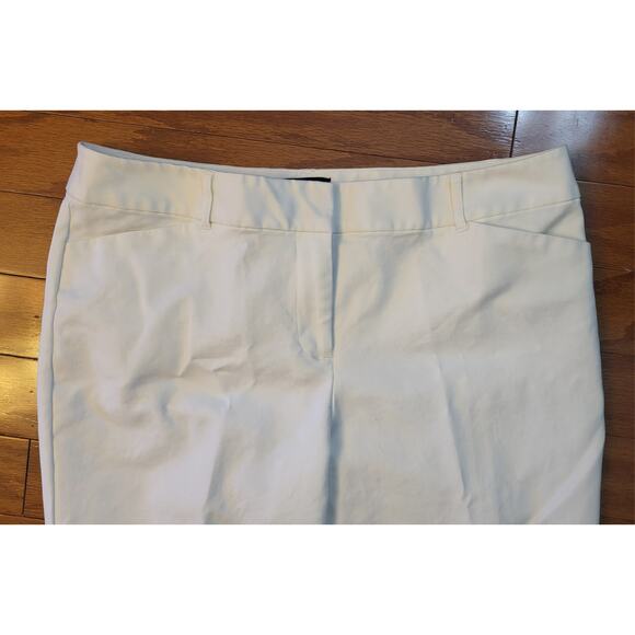 LIZ CLAIBORNE Capri Pants Size 14 Emma Classic White Stretchy - Picture 4 of 10